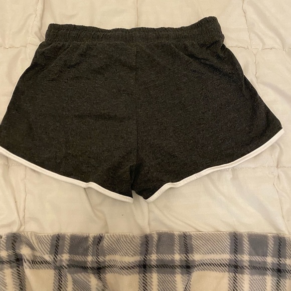 Shorts - Picture 2 of 2